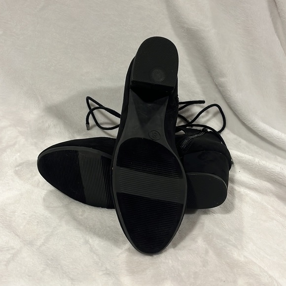 Lace up booties - Picture 6 of 6